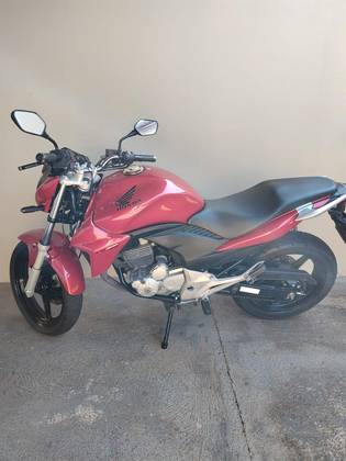 HONDA CB 300R 